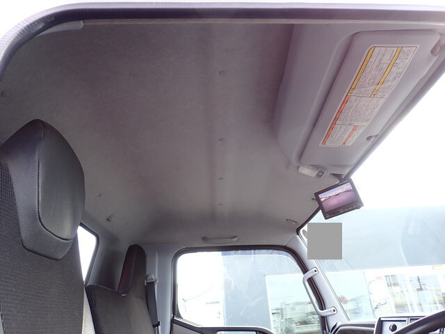 三菱ふそうキャンタークレーン3段小型（2t・3t）[写真28]