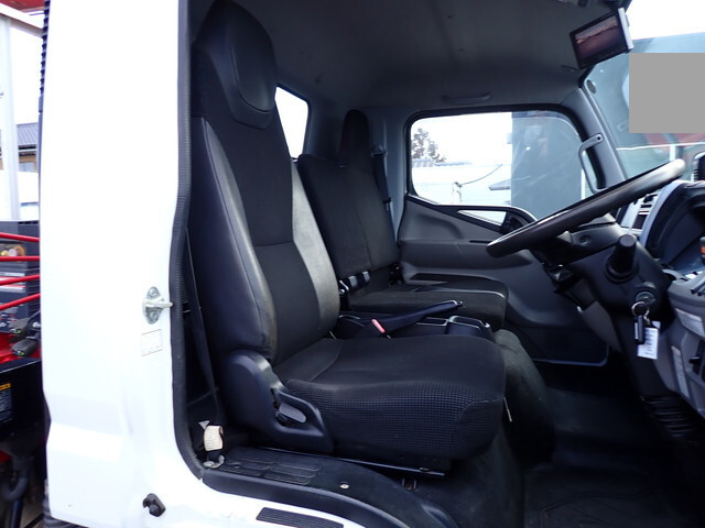 三菱ふそうキャンタークレーン3段小型（2t・3t）[写真30]