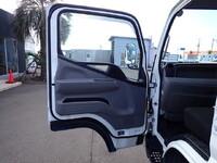 三菱ふそうキャンタークレーン3段小型（2t・3t）[写真33]