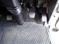 三菱ふそうキャンタークレーン3段小型（2t・3t）[写真37]