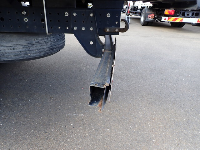 三菱ふそうキャンタークレーン3段小型（2t・3t）[写真39]