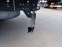 三菱ふそうキャンタークレーン3段小型（2t・3t）[写真40]