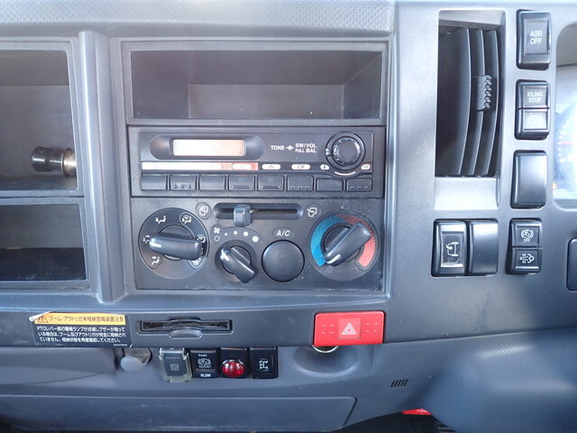 マツダタイタンクレーン4段小型（2t・3t）[写真36]