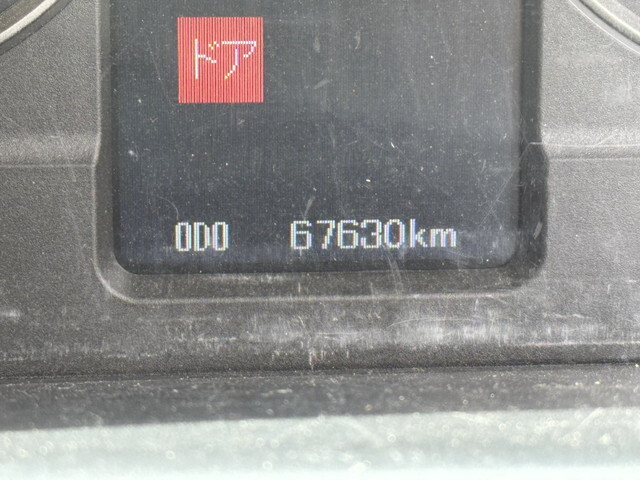 三菱ふそうファイタークレーン4段中型（4t）[写真18]