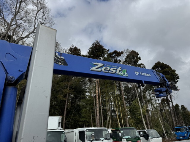 三菱ふそうファイタークレーン4段中型（4t）[写真24]