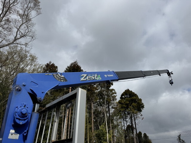 三菱ふそうファイタークレーン4段中型（4t）[写真28]