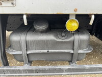 三菱ふそうファイタークレーン4段中型（4t）[写真34]