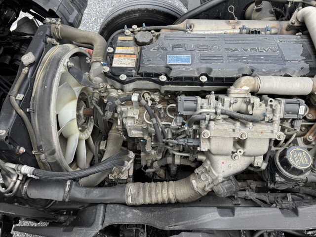 三菱ふそうファイタークレーン4段中型（4t）[写真35]