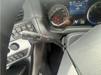 UDトラックスクオントレーラーヘッド（トラクターヘッド）大型（10t）[写真14]