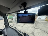 UDトラックスクオントレーラーヘッド（トラクターヘッド）大型（10t）[写真15]