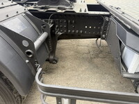 UDトラックスクオントレーラーヘッド（トラクターヘッド）大型（10t）[写真22]