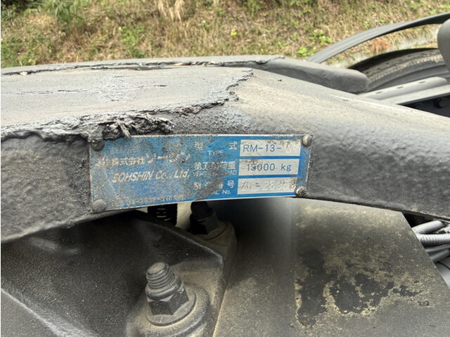 UDトラックスクオントレーラーヘッド（トラクターヘッド）大型（10t）[写真09]