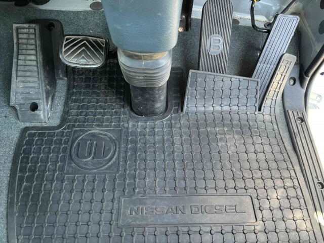 UDトラックスコンドルアルミブロック増トン（6t・8t）[写真36]