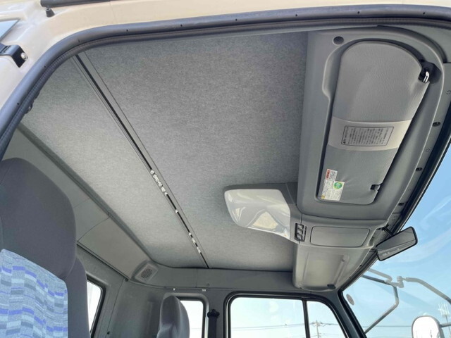 UDトラックスコンドルアルミブロック増トン（6t・8t）[写真38]