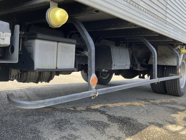 いすゞエルフアルミバン小型（2t・3t）[写真19]