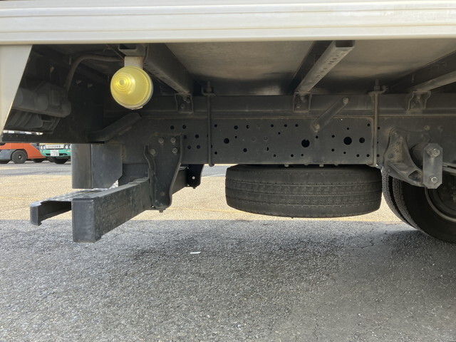 いすゞエルフアルミバン小型（2t・3t）[写真22]