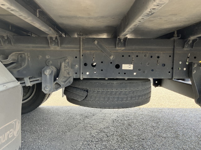 いすゞエルフアルミバン小型（2t・3t）[写真23]