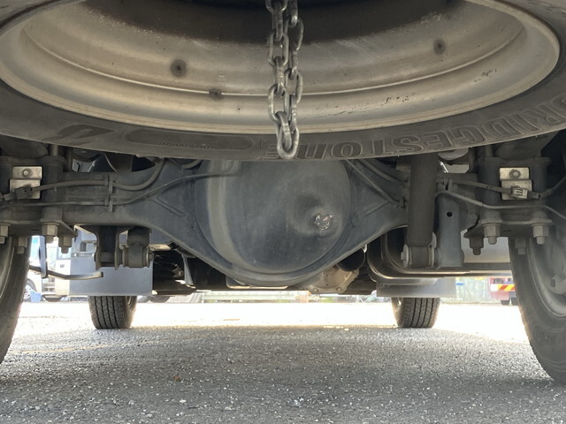 いすゞエルフアルミバン小型（2t・3t）[写真24]