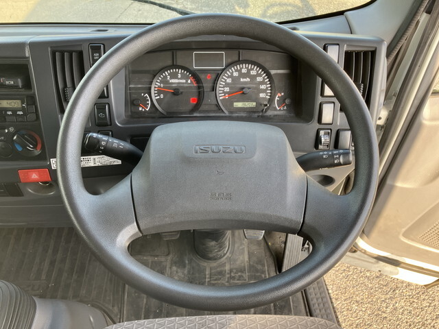 いすゞエルフアルミバン小型（2t・3t）[写真34]