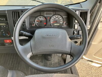 いすゞエルフアルミバン小型（2t・3t）[写真35]