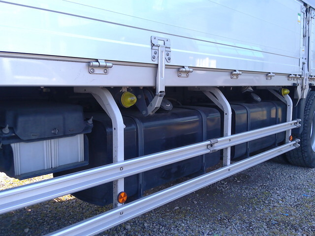 日野プロフィアアルミウイング大型（10t）[写真11]