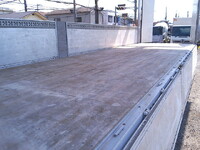 いすゞギガアルミウイング大型（10t）[写真21]