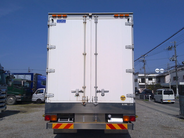 いすゞギガアルミウイング大型（10t）[写真06]