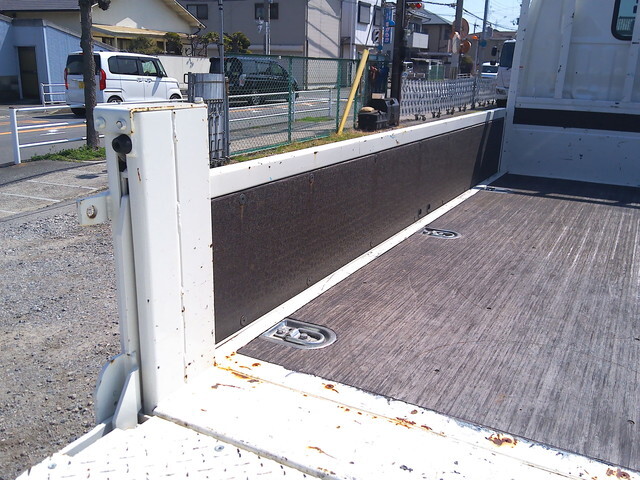 日野デュトロ平ボディ小型（2t・3t）[写真19]