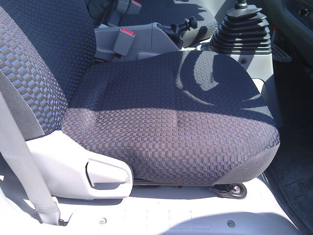 日野デュトロ平ボディ小型（2t・3t）[写真25]