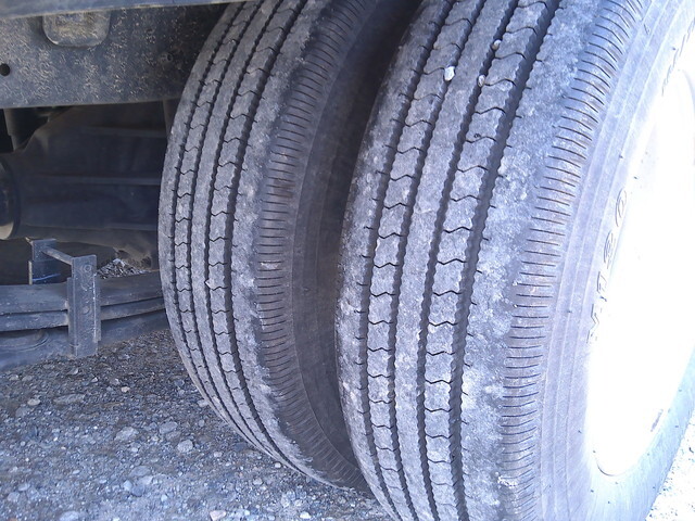 日野デュトロ平ボディ小型（2t・3t）[写真09]