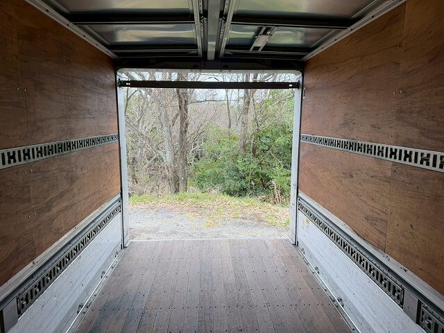 日野デュトロアルミウイング小型（2t・3t）[写真10]