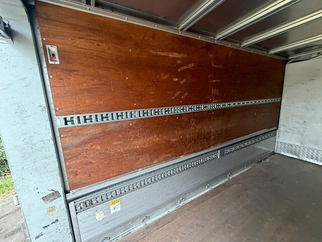 日野デュトロアルミウイング小型（2t・3t）[写真11]