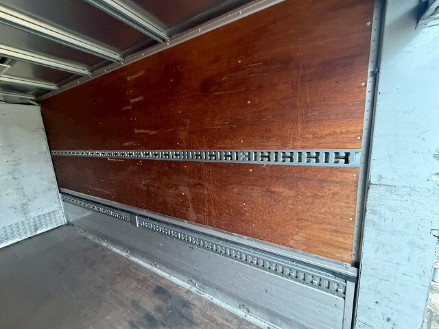 日野デュトロアルミウイング小型（2t・3t）[写真12]