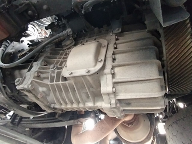 日野プロフィアトレーラーヘッド（トラクターヘッド）大型（10t）[写真14]