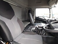 日野プロフィアトレーラーヘッド（トラクターヘッド）大型（10t）[写真22]