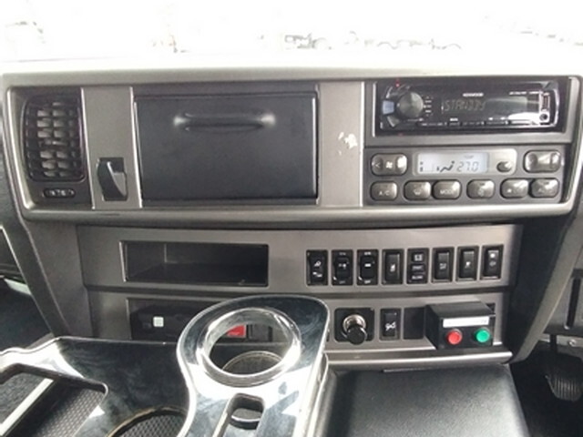 日野プロフィアトレーラーヘッド（トラクターヘッド）大型（10t）[写真26]