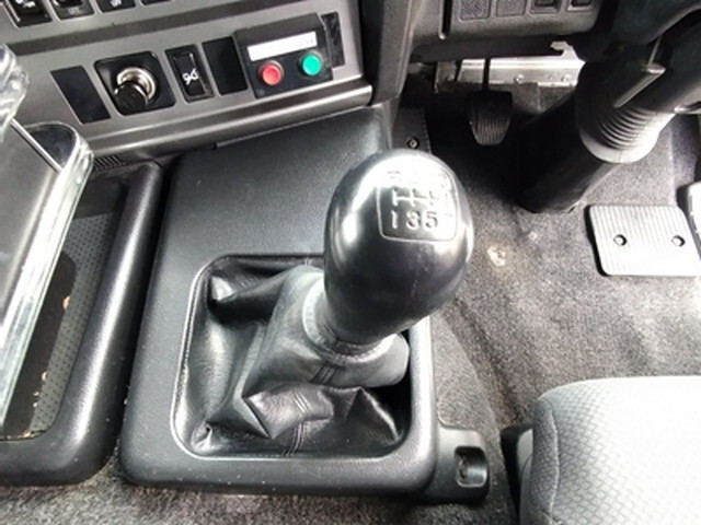 日野プロフィアトレーラーヘッド（トラクターヘッド）大型（10t）[写真27]