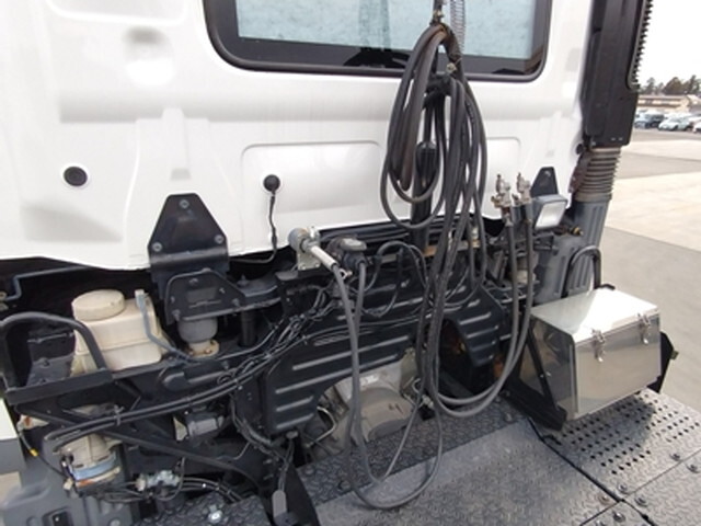 日野プロフィアトレーラーヘッド（トラクターヘッド）大型（10t）[写真07]