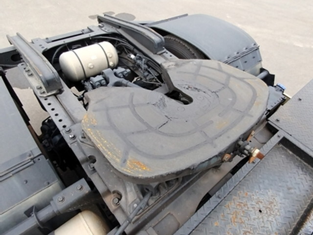 日野プロフィアトレーラーヘッド（トラクターヘッド）大型（10t）[写真08]