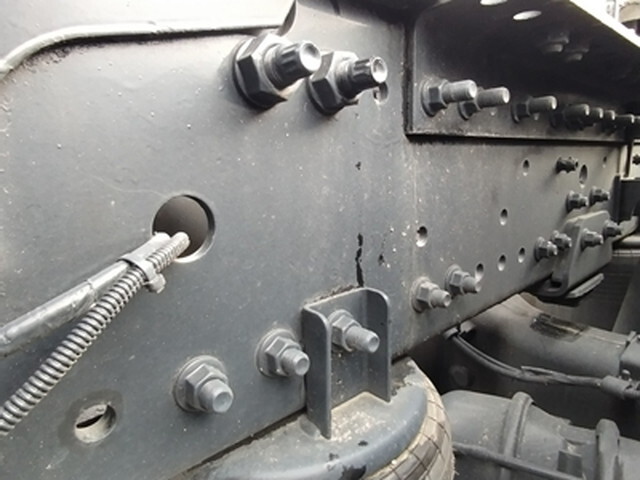 日野プロフィアトレーラーヘッド（トラクターヘッド）大型（10t）[写真09]