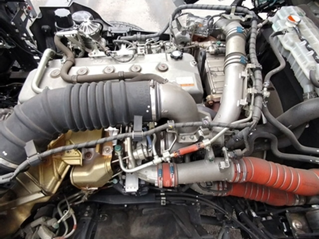 日野プロフィアアルミブロック大型（10t）[写真18]