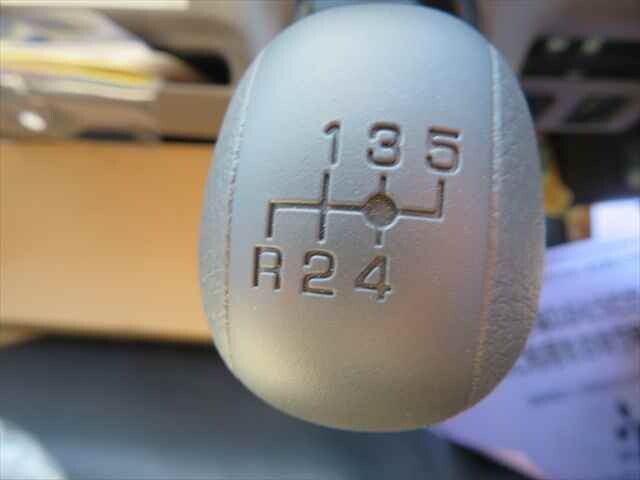 三菱ふそうキャンターパッカー車（塵芥車）小型（2t・3t）[写真32]