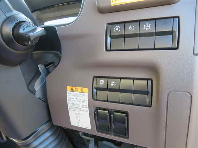 三菱ふそうキャンターパッカー車（塵芥車）小型（2t・3t）[写真35]