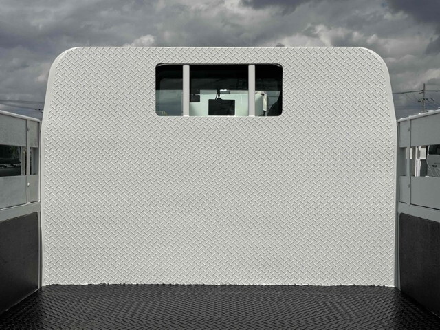 三菱ふそうキャンター平ボディ小型（2t・3t）[写真10]