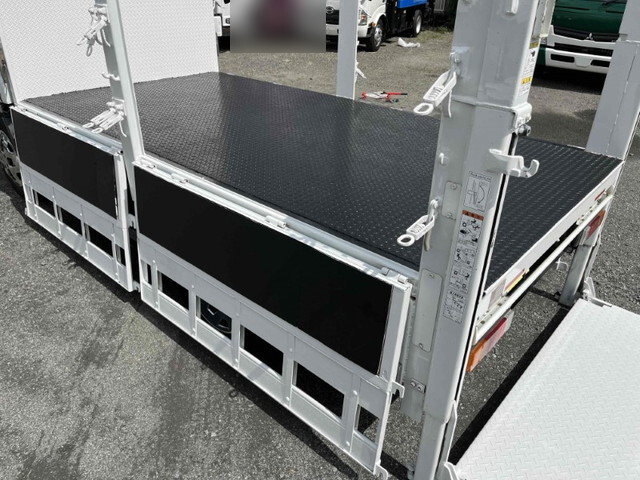 三菱ふそうキャンター平ボディ小型（2t・3t）[写真14]