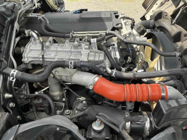 三菱ふそうキャンター平ボディ小型（2t・3t）[写真26]