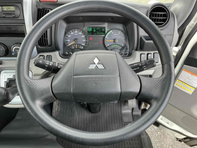 三菱ふそうキャンター平ボディ小型（2t・3t）[写真34]