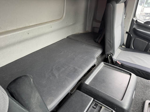 日野プロフィアバルク車（粉粒体運搬車）大型（10t）[写真23]