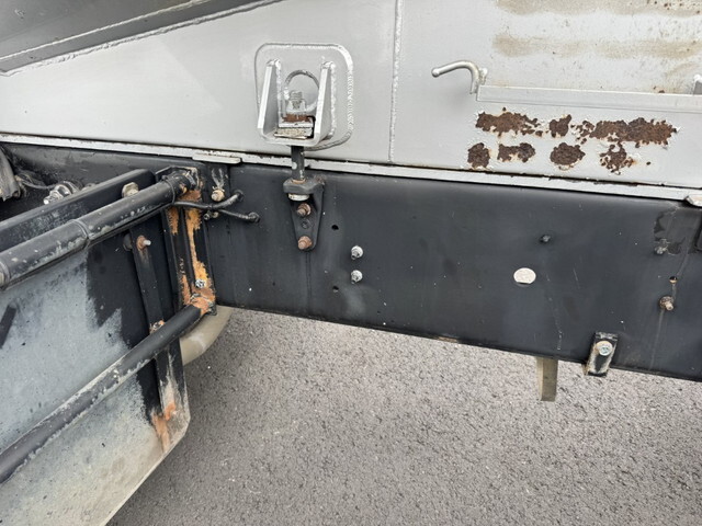 日野プロフィアバルク車（粉粒体運搬車）大型（10t）[写真25]