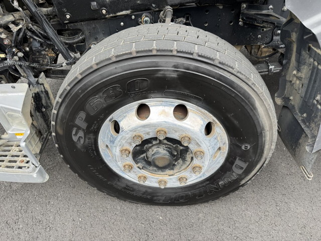 日野プロフィアバルク車（粉粒体運搬車）大型（10t）[写真31]